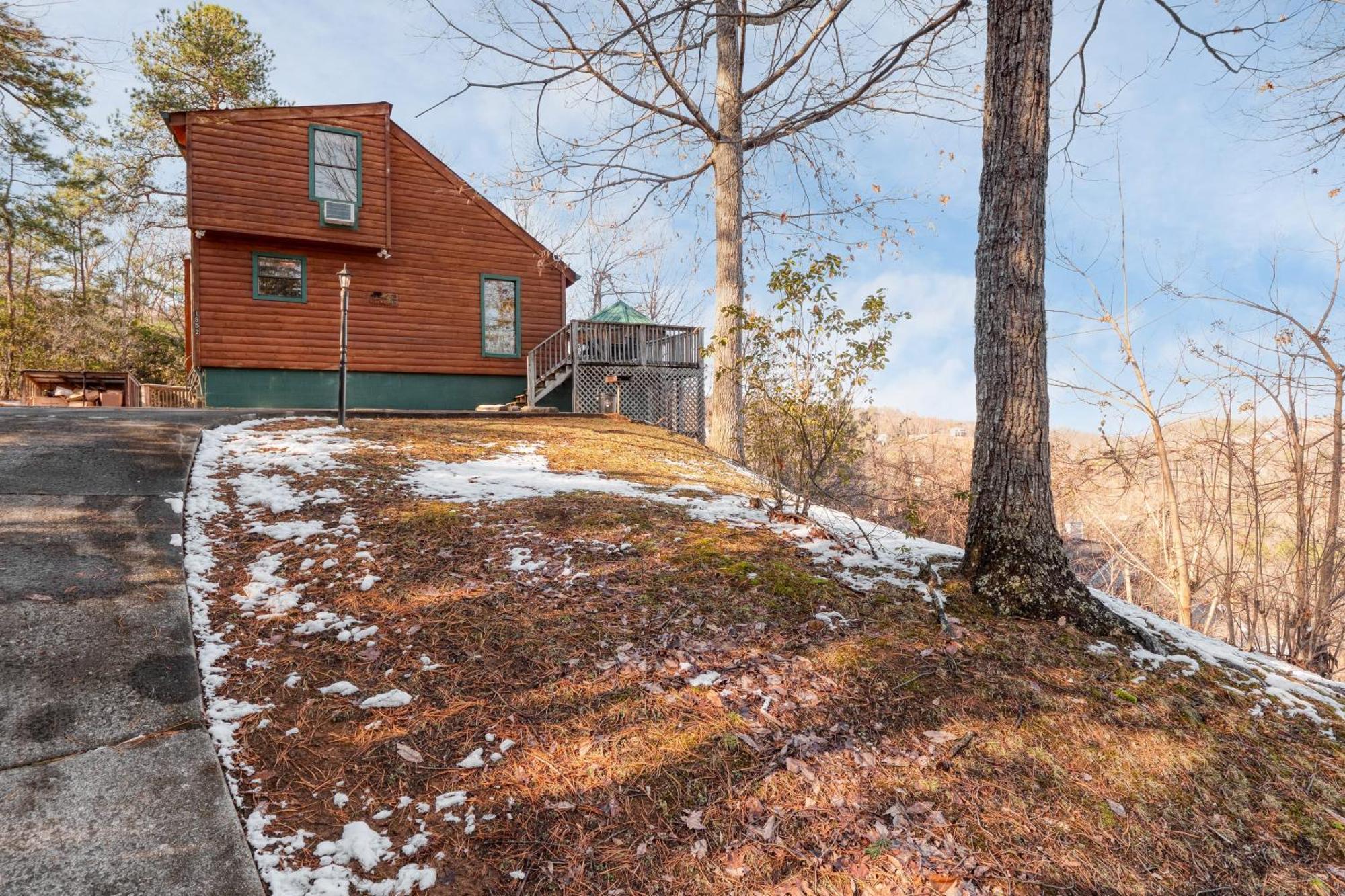 Fontana By Avantstay Gorgeous Mountain Cabin W Views Hot Tub Game Room Gatlinburg Exterior photo