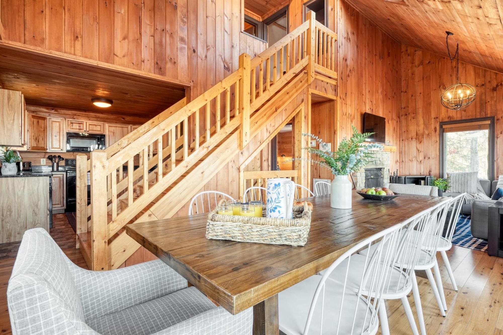 Fontana By Avantstay Gorgeous Mountain Cabin W Views Hot Tub Game Room Gatlinburg Exterior photo