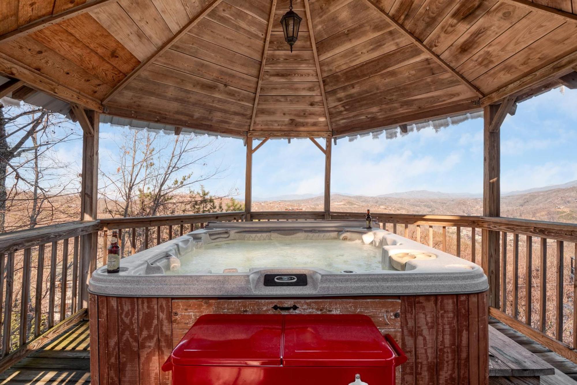 Fontana By Avantstay Gorgeous Mountain Cabin W Views Hot Tub Game Room Gatlinburg Exterior photo